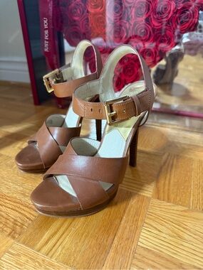 Michael Kors Brown Leather Platform High-Heel Sandals with Buckle Strap